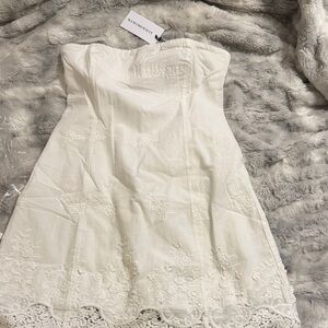 WeWoreWhat White Strapless Mini Dress with Lace Hem